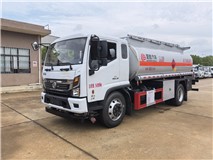 新款车型：国内唯一款15吨东风股份13.2方加油车